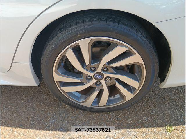 Subaru LEVORG 2018-05 8413223-3