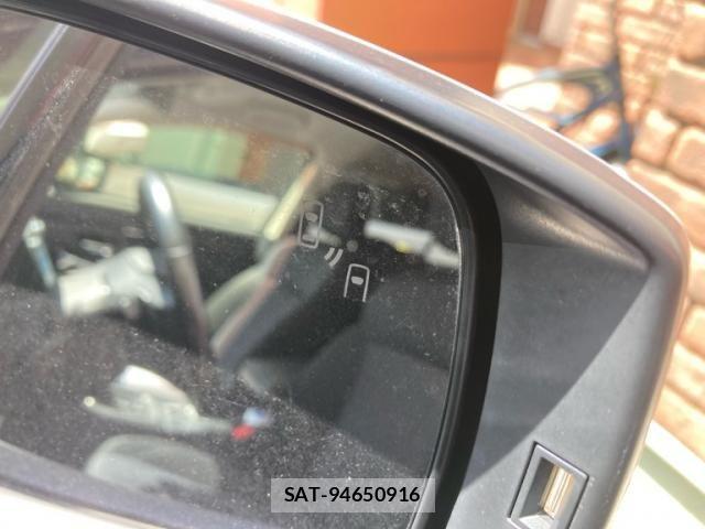 Subaru LEVORG 2017-09 8457790-11