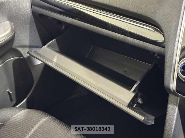 Subaru LEVORG 2015-08 8457791-25