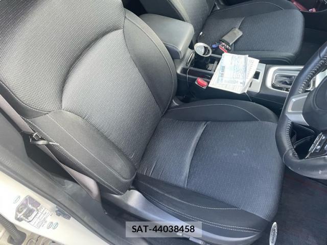 Subaru LEVORG 2015-09 8562390-13