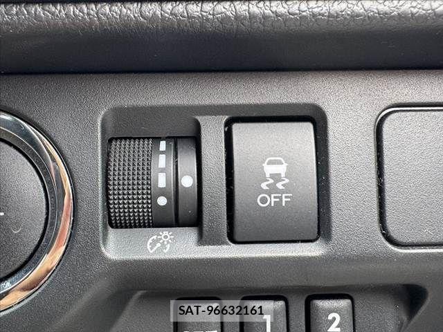 Subaru LEVORG 2017-06 8743325-25