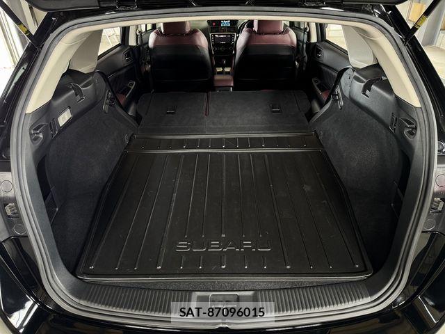 Subaru LEVORG 2017-04 8743326-11