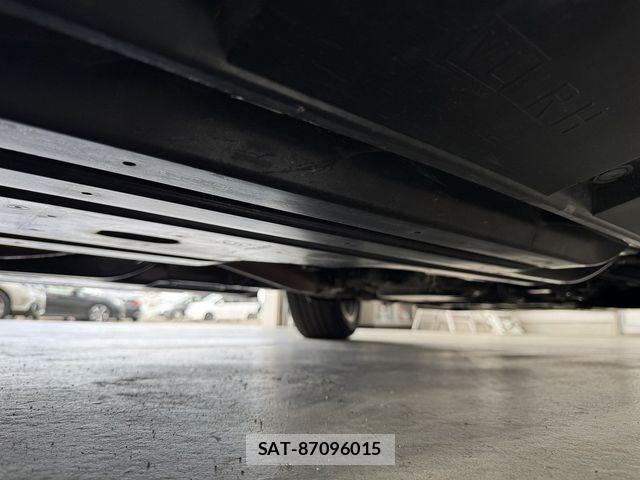 Subaru LEVORG 2017-04 8743326-23