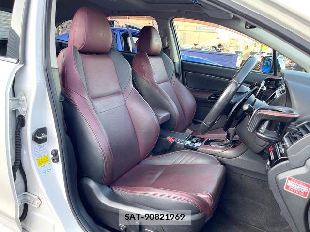Subaru LEVORG 2017-01 8796433-7