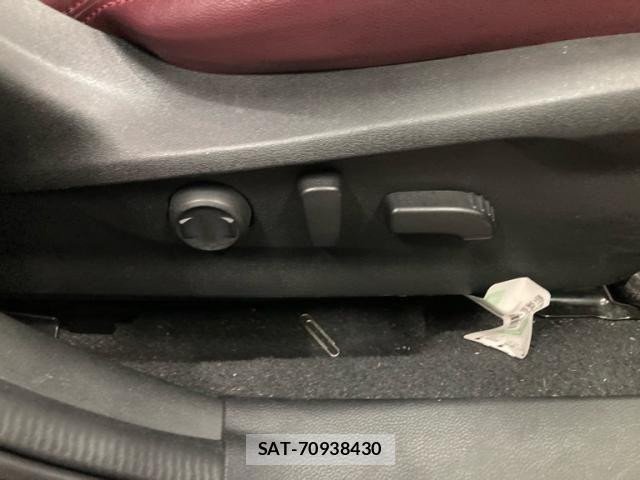 Subaru LEVORG 2021-06 8829893-27