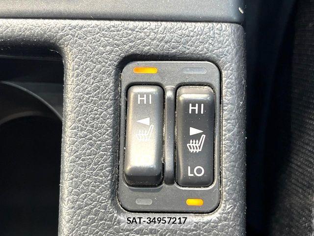 Subaru LEVORG 2017-09 8829909-5