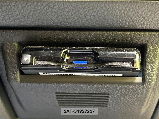 Subaru LEVORG 2017-09 8829909-6