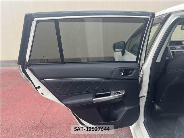 Subaru LEVORG 2016-04 8829906-24