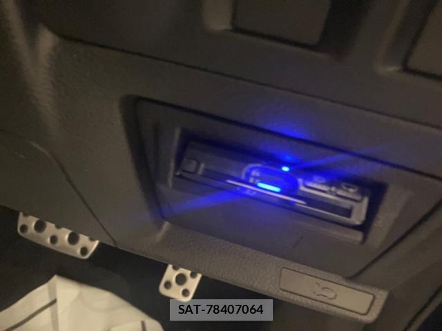 Subaru LEVORG 2014-08 8849369-13