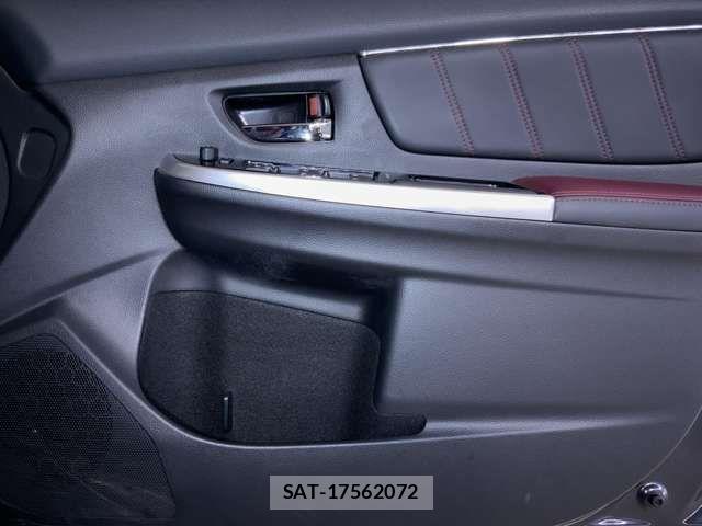 Subaru LEVORG 2017-09 8849197-13