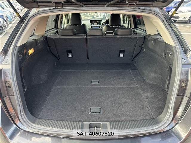 Subaru LEVORG 2016-07 8849558-18