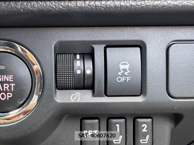 Subaru LEVORG 2016-07 8849558-27