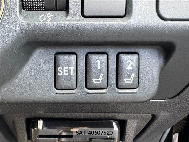 Subaru LEVORG 2016-07 8849558-28