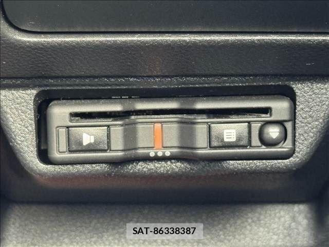 Subaru LEVORG 2022-04 8849125-24