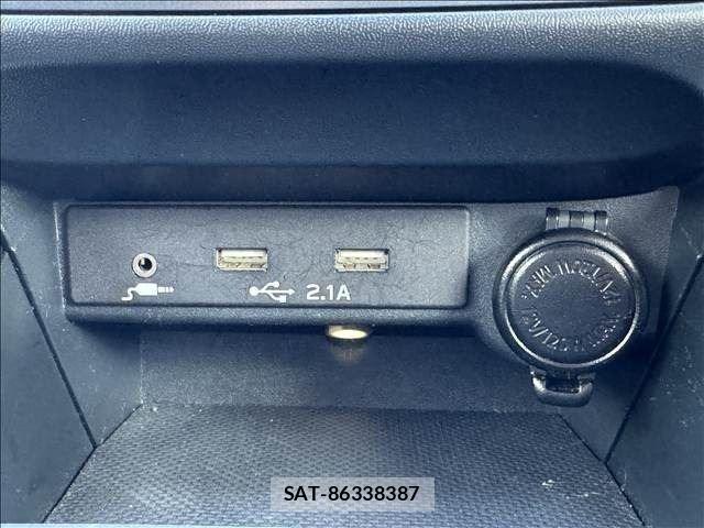 Subaru LEVORG 2022-04 8849125-25