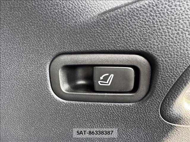 Subaru LEVORG 2022-04 8849125-28