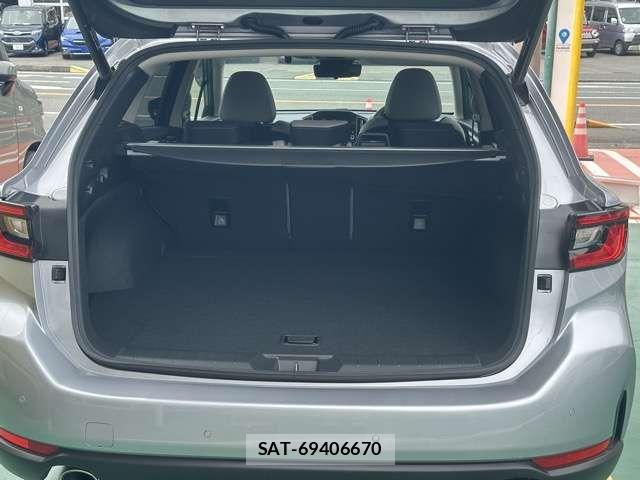 Subaru LAYBACK 2024-01 8208338-12