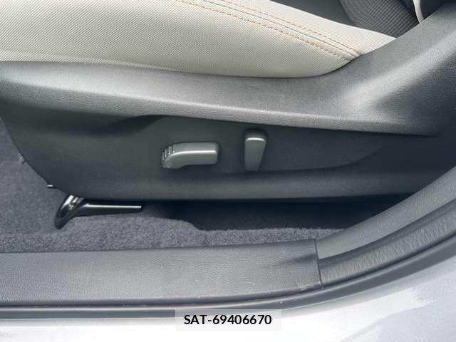 Subaru LAYBACK 2024-01 8208338-5