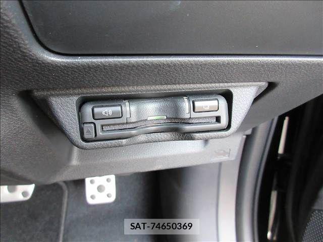 Subaru LAYBACK 2024-02 8245689-8
