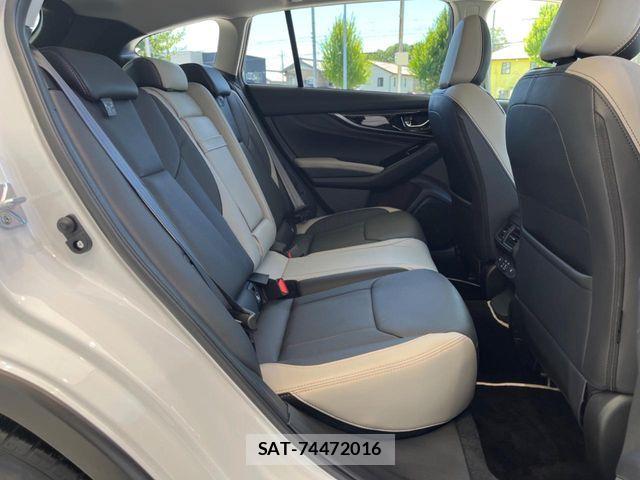 Subaru LAYBACK 2024-01 8438335-9