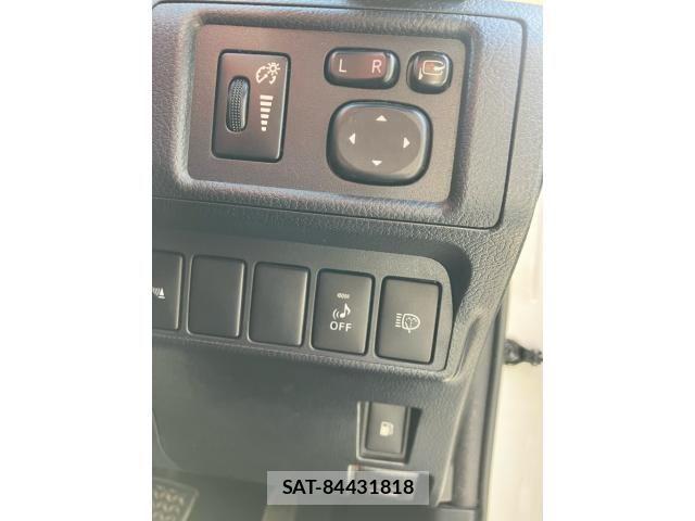 Lexus CT 2011-07 618621-19