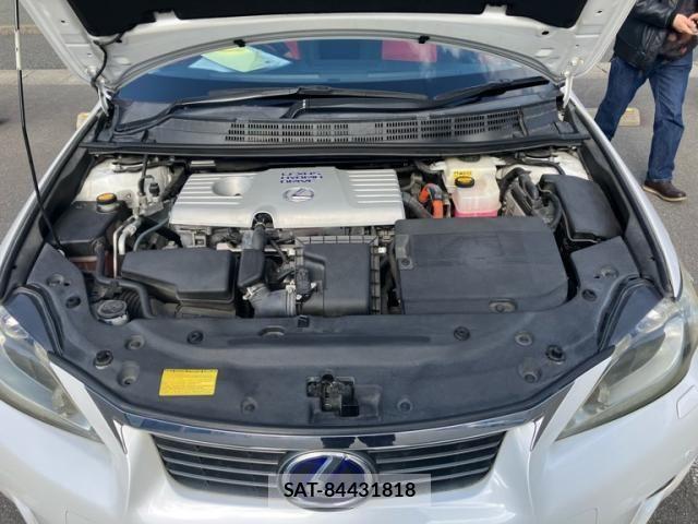 Lexus CT 2011-07 618621-27