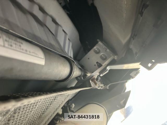 Lexus CT 2011-07 618621-28