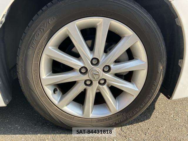 Lexus CT 2011-07 618621-2