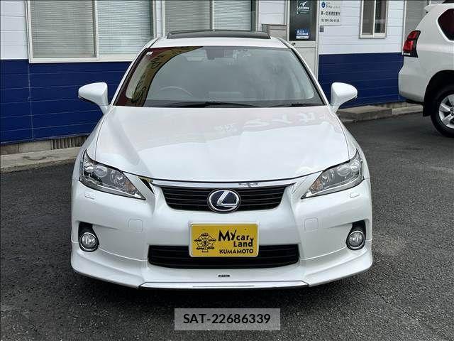 Lexus CT 2011-03 883594-10