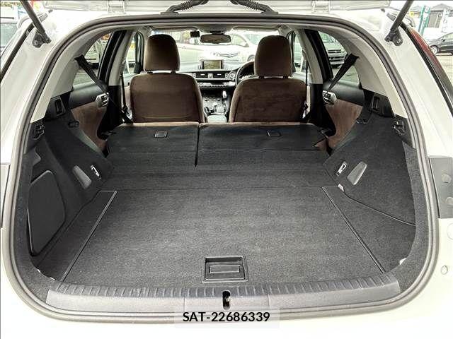 Lexus CT 2011-03 883594-7