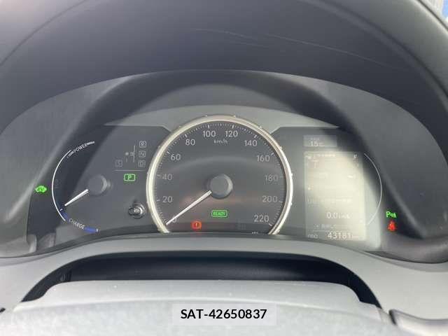 Lexus CT 2015-02 988402-9