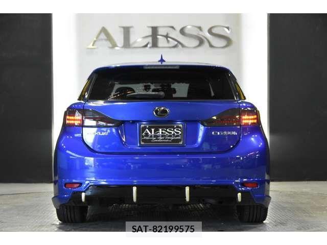 Lexus CT 2011-09 1165122-11