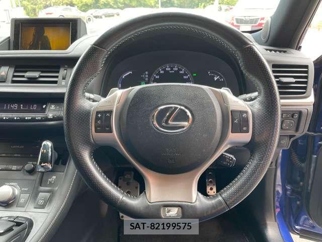 Lexus CT 2011-09 1165122-16