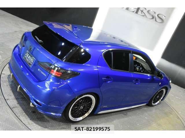 Lexus CT 2011-09 1165122-1