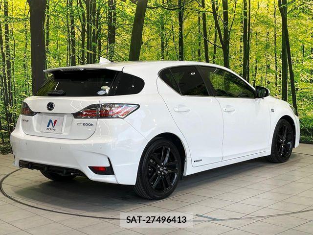 Lexus CT 2015-03 1228537-16