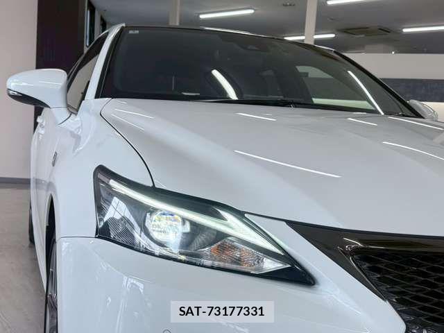 Lexus CT 2022-02 1366546-16