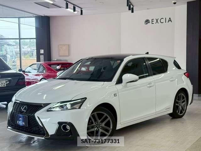 Lexus CT 2022-02 1366546-4