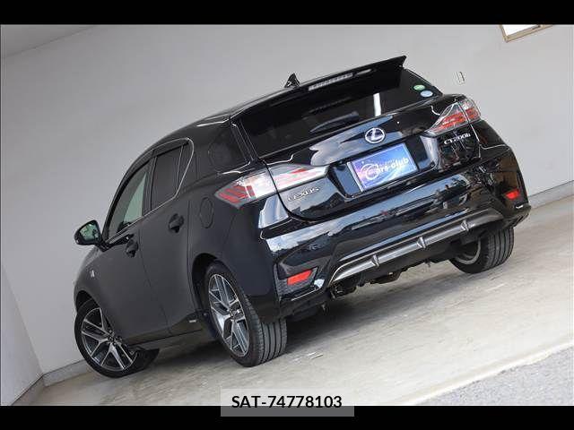 Lexus CT 2014-07 1429107-10