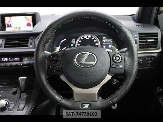 Lexus CT 2014-07 1429107-16