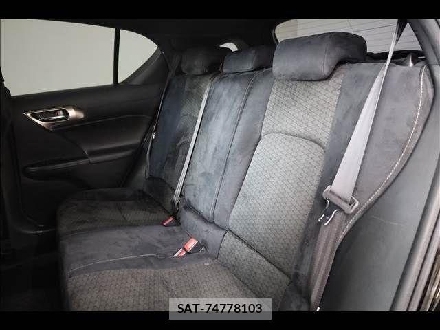 Lexus CT 2014-07 1429107-18