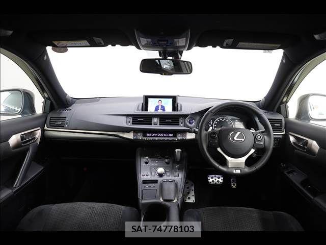 Lexus CT 2014-07 1429107-2