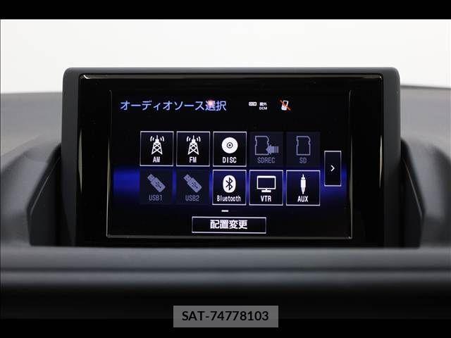 Lexus CT 2014-07 1429107-3