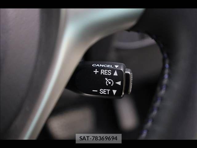 Lexus CT 2013-06 1871307-14