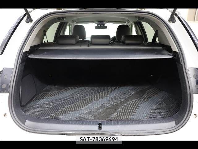 Lexus CT 2013-06 1871307-19