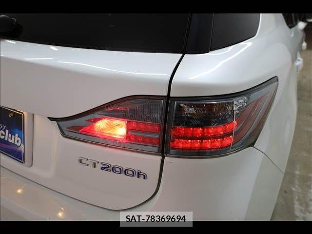 Lexus CT 2013-06 1871307-3