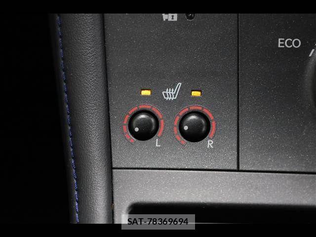 Lexus CT 2013-06 1871307-8