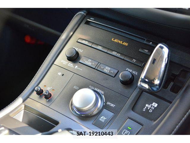 Lexus CT 2011-05 2350471-13