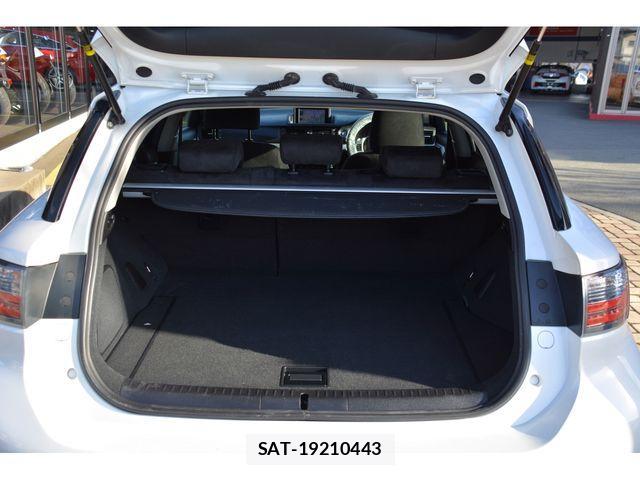 Lexus CT 2011-05 2350471-18