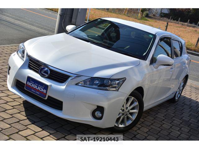 Lexus CT 2011-05 2350471-20