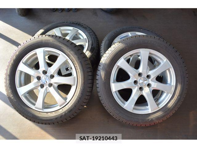 Lexus CT 2011-05 2350471-22